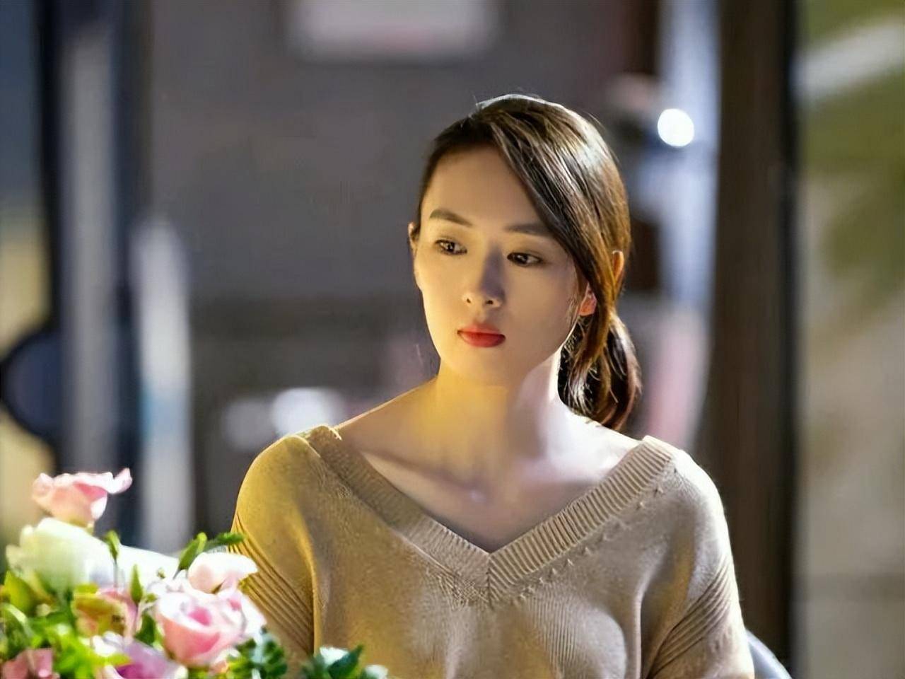 娱乐圈的残酷真相,在童谣身上体现得淋漓尽致,她犯了大忌_童瑶_角色