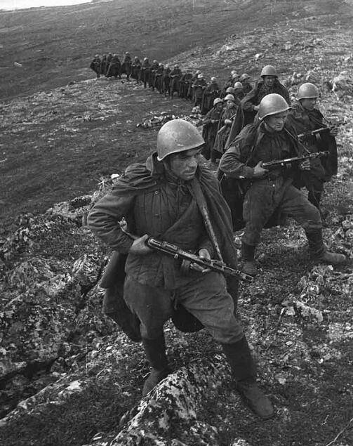 大概只比中国士兵好一点_苏联_大量的_部队