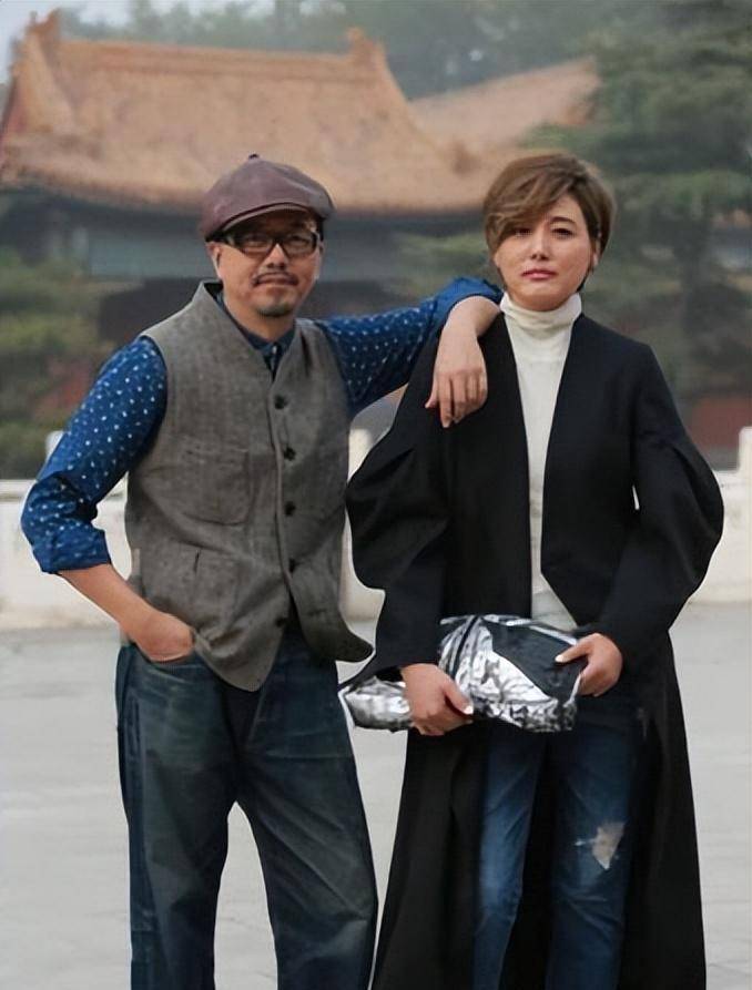 粉红女郎男人婆扮演者,嫁给了余罪里的傅国生,婚后生活如何?