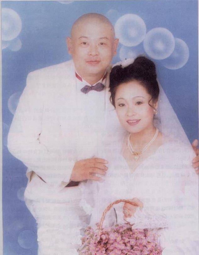 傅彪与妻子的爱情故事:饭店点一盘葱烧海参,老婆吃海参,他吃葱_张秋芳