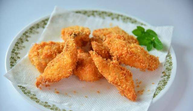 簡易卻多用途的酥炸鯛魚片~天下的爸爸都是一樣的,可以掏心掏肺,無所