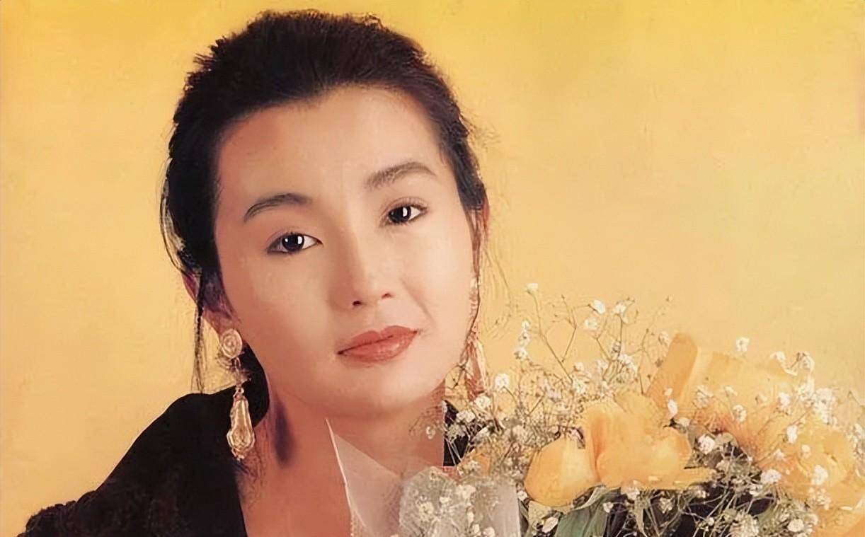 张曼玉年轻照合集:如此独特之美,配得上26次影后殊荣,值得珍藏_模样