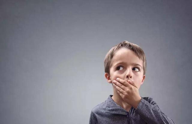 孩子成为"沉默的大多数",不是"内向"那么简单,家长不该忽略_生活_父母