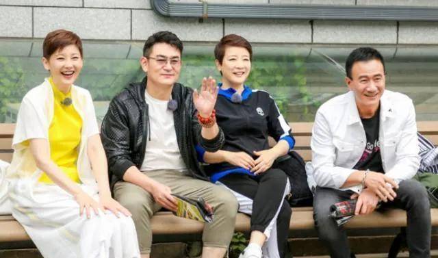 有了儿子后,李洪涛更加努力拍戏了.