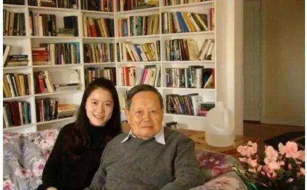 翁帆为何要嫁给杨振宁？-翁帆的父亲是不是娶了杨振宁的孙女