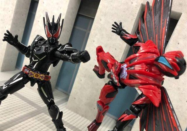 假面骑士zaia和灭亡迅雷手办公开拼凑加染色炒冷饭的极致_系列_亚克