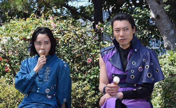 假面骑士时王:奥拉迎来21岁生日,粉丝表示这下一定要庆贺!