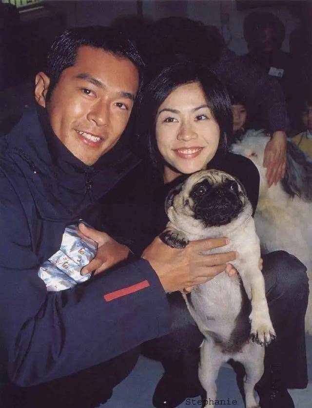 宣萱听完给旁边的古天乐翻了个白眼,互相拆台不愧是多年好友.