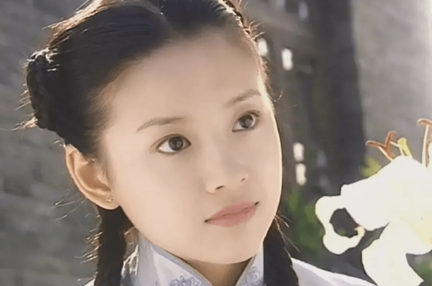 董洁素颜买菜无人识！瘦成纸片人身材无曲线，生图曝光满脸憔悴-董洁什么