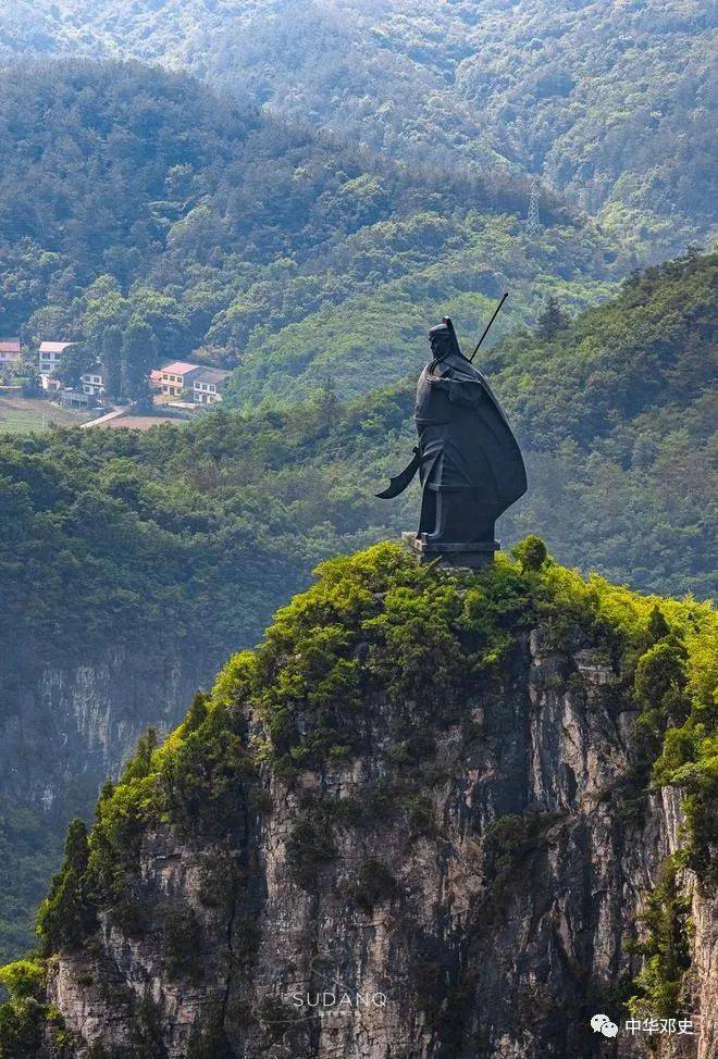 邓氏古寨|湖北一处神秘古迹,负阴抱阳,规模之大堪