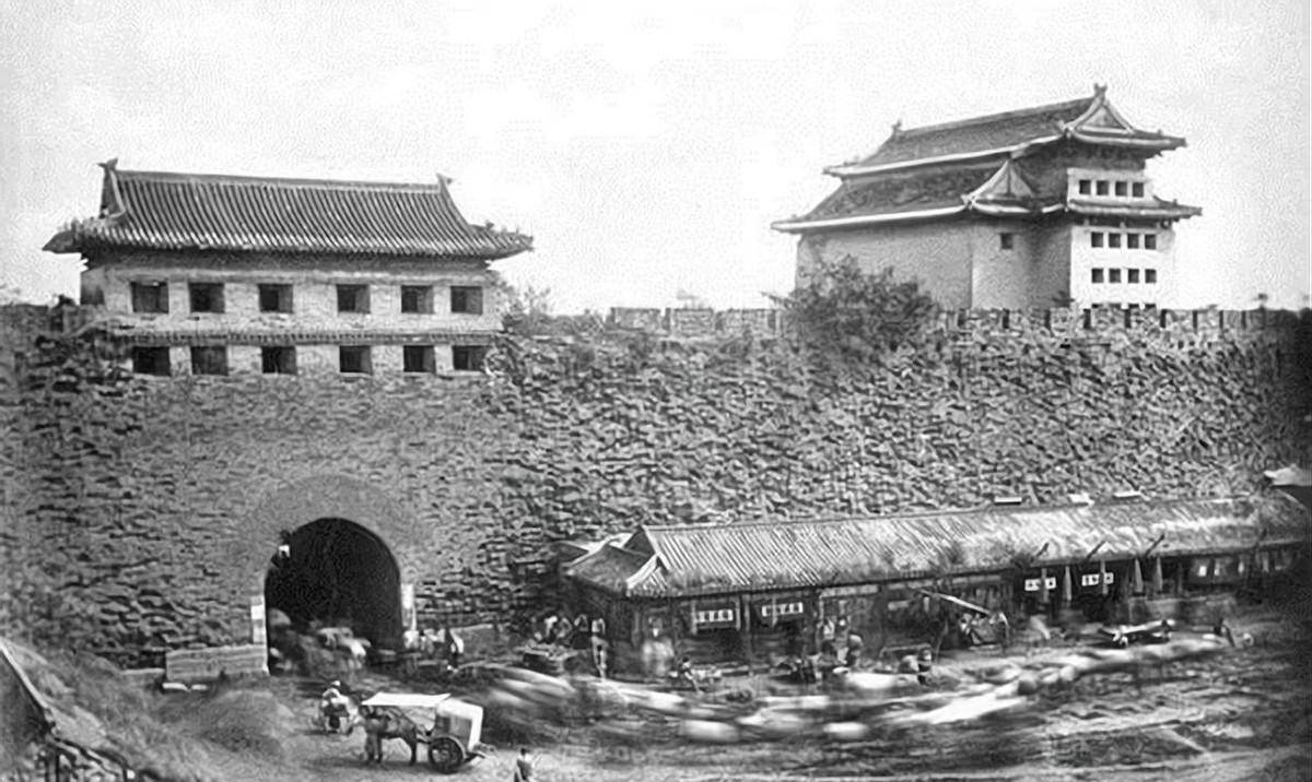 1957年北京城古城墙，郭沫若等人的决定，到底是错还是对？_搜狐网