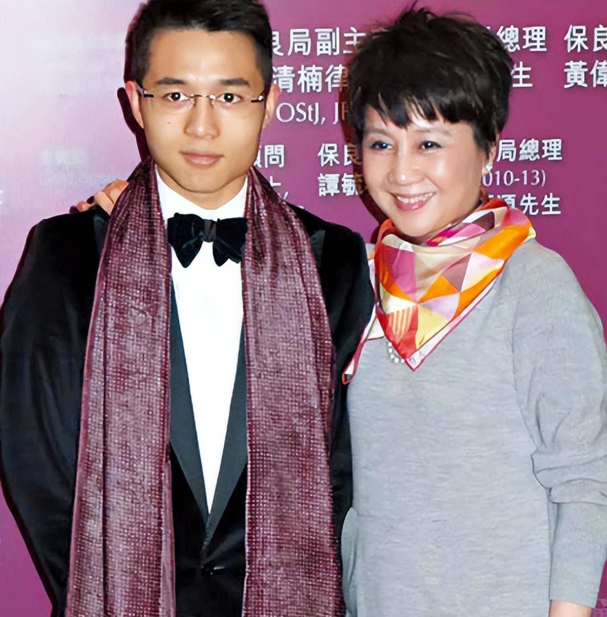 何超欣还没有进入娱乐圈,何猷亨参与拍戏,梁安琪全力支持_何鸿燊_何超