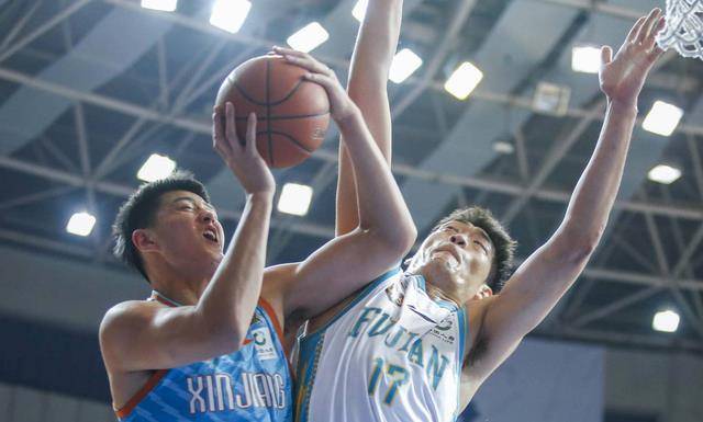 曾经被期望受到青睐,并有小姚明的名字,他是福建男篮的吉祥物_孙喆