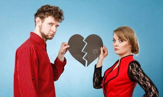 情感故事:29岁夫妻猛拍一组分手照,才知夫妻之间拍照不是为抢镜_过程