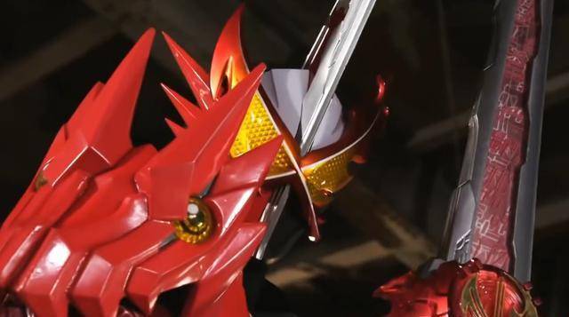 假面骑士ghost回归圣刃官方访谈尊大仙变住持花音:想变煌辉粉_小尊