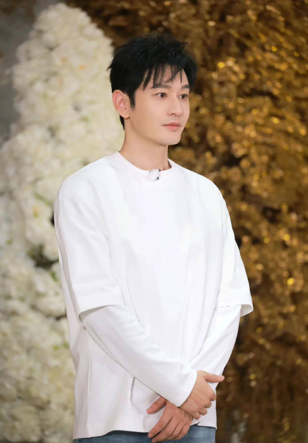 2023芭莎慈善夜嘉宾曝光征集85朵鲜花章子怡刘嘉玲或同台
