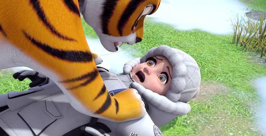 虎妞见面就要咬赵琳是有原因的,因为赵琳曾经对她做过很过分的事_牙齿