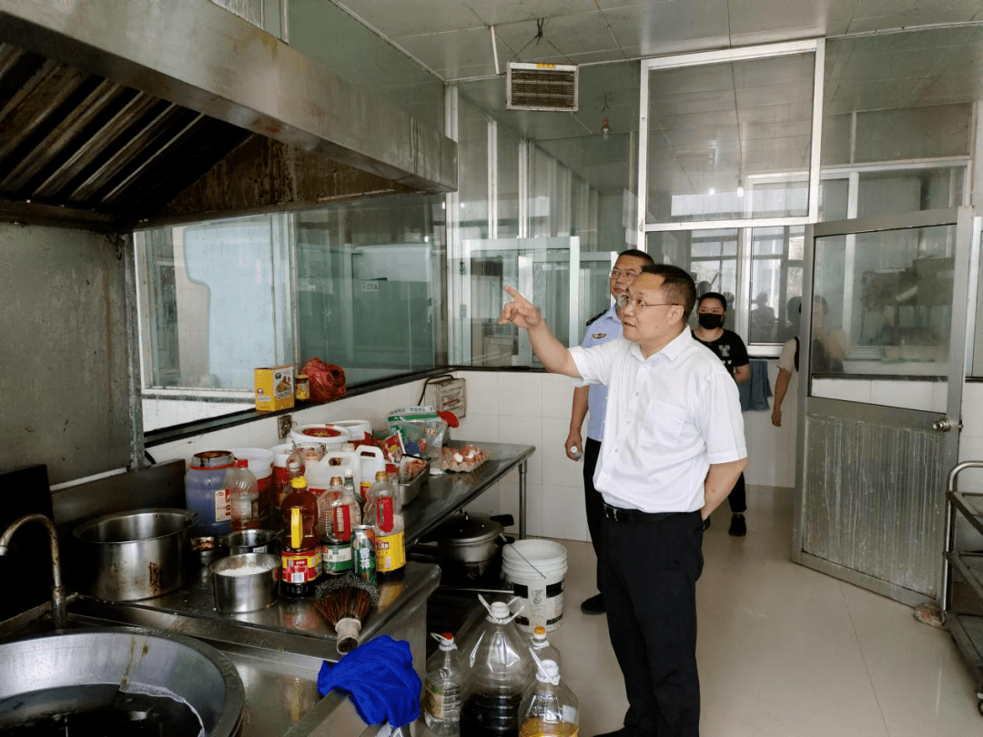 台州湾新区开展护航亚运食品安全检查