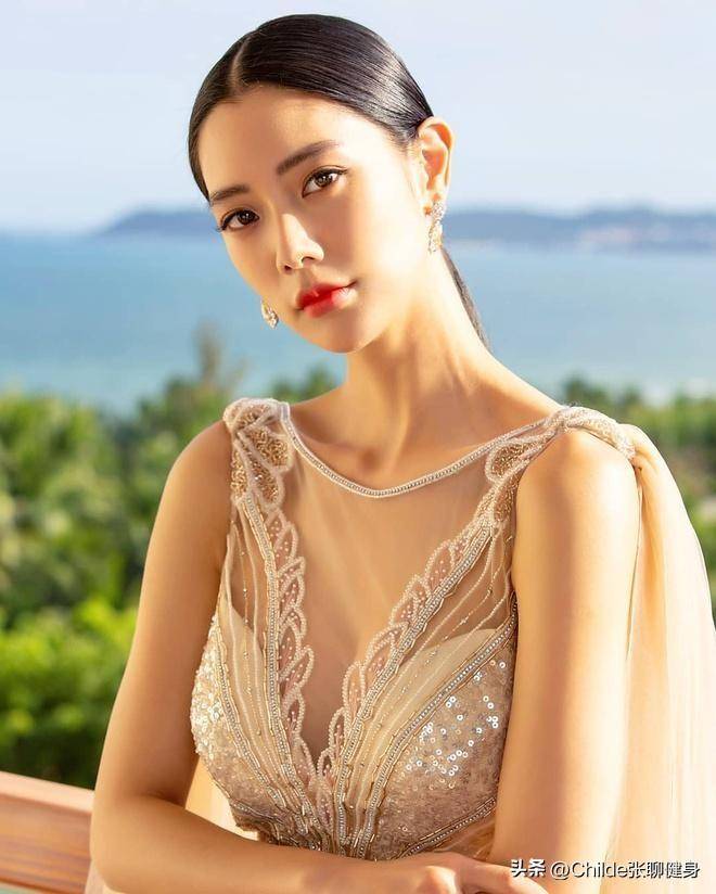 她的健身方法和瘦身秘诀_身体_运动_时尚