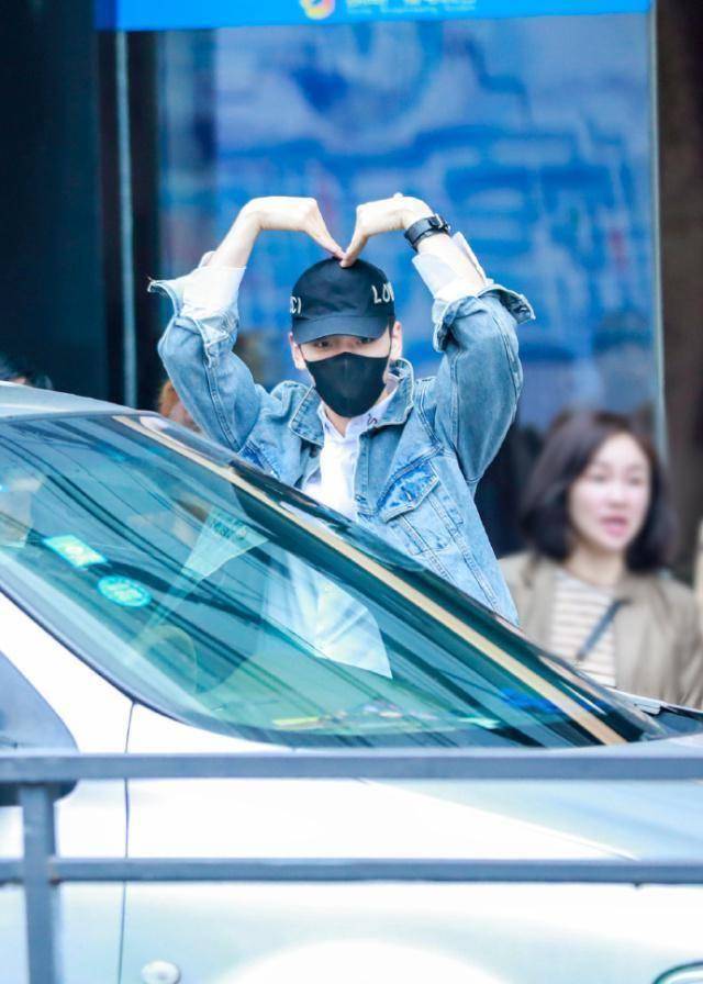 近期ninepercent在忙什么呢范丞丞,黄明昊,朱正廷出现在银川_坤坤_农