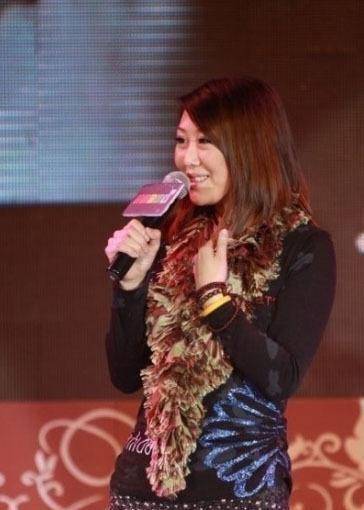 就在8年前,歌手付丽对快递员的一个微笑,给她带来了杀身之祸_张昆鹏