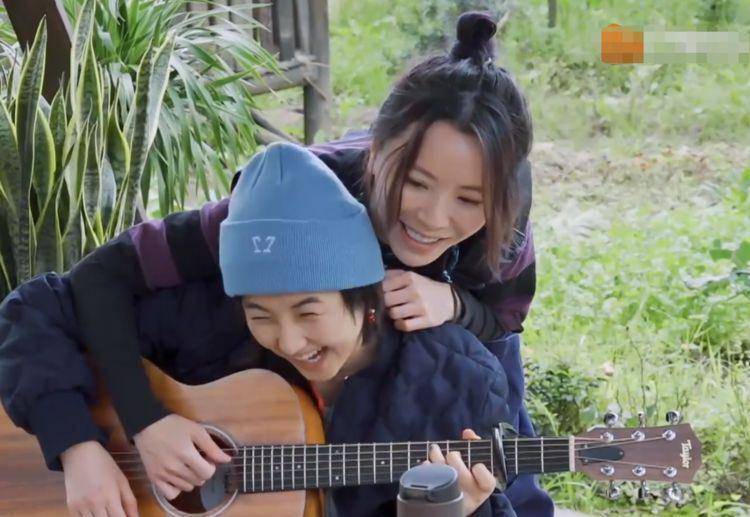 金靖现身《向往5》,张艺兴下一期要忙了,做饭"陪玩"全不落_张义祥_金