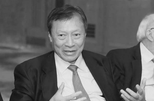 2008年,郭炳江郭炳联从美国拿到医生