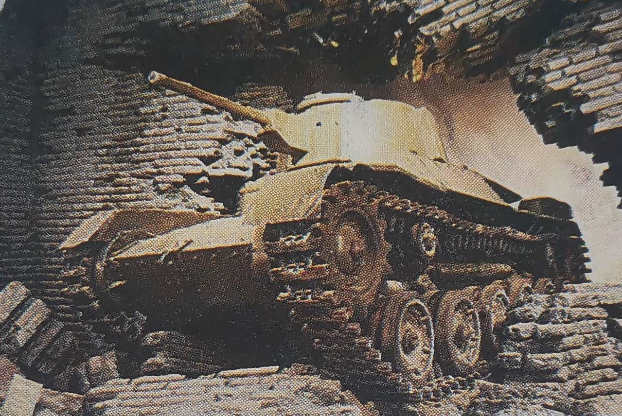 中国人民解放军的第一辆坦克——功臣号坦克_老头_董来扶_辽沈战役