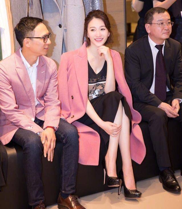 记得前几年看《无人驾驶》的时候,刘烨和李小冉在里面就有不少互动戏