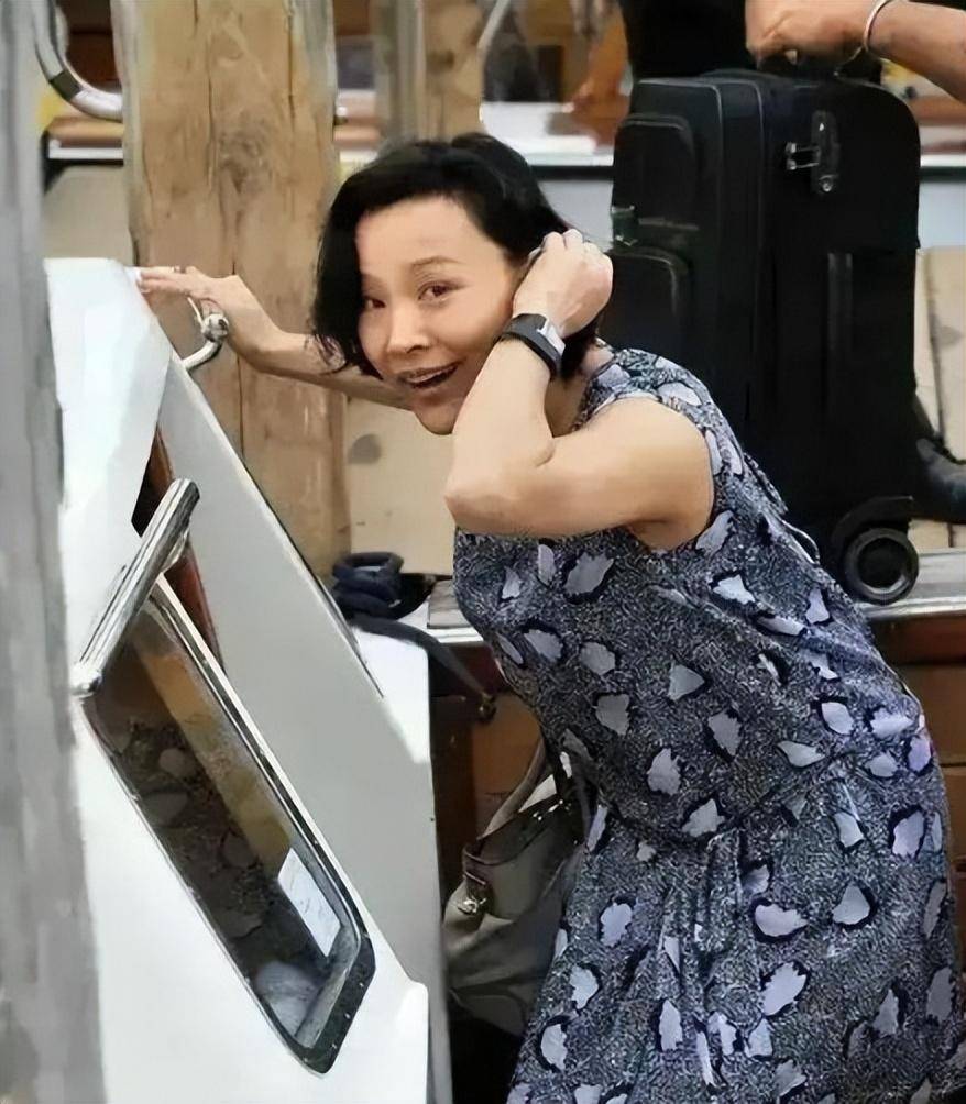 出名换国籍,弃养双胞胎,陈冲年轻做过的那些事,比想象中更恶劣_中国_电影_角色