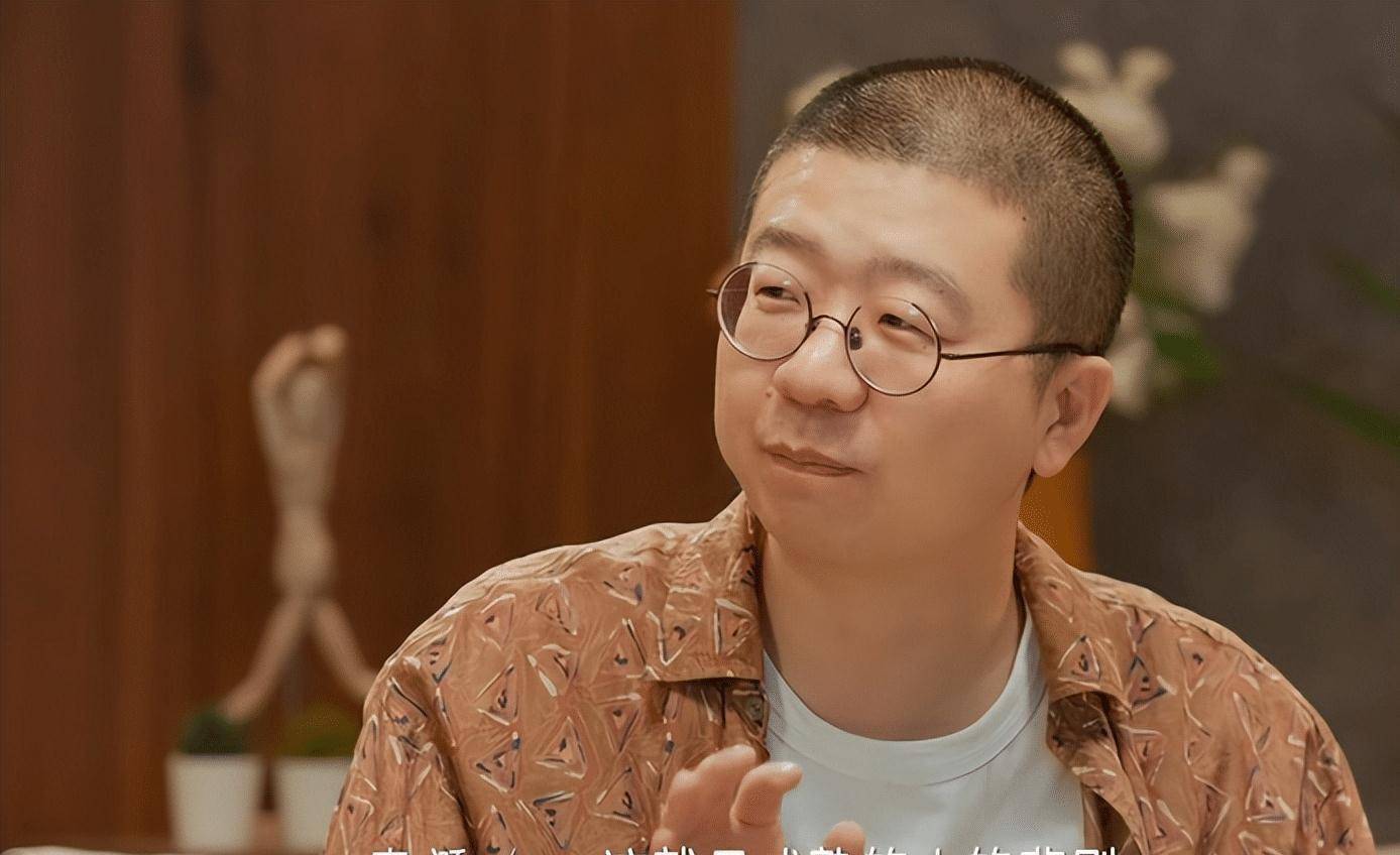 李诞:和黑尾酱仓促领证,没有争吵的婚姻,3年后也走到了散场!