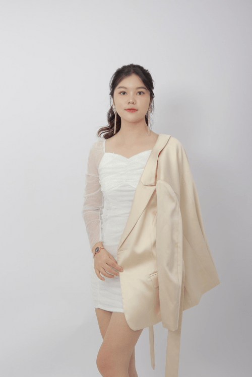 模特赵丽红:演艺新秀签约新起航_训练_气质_风格