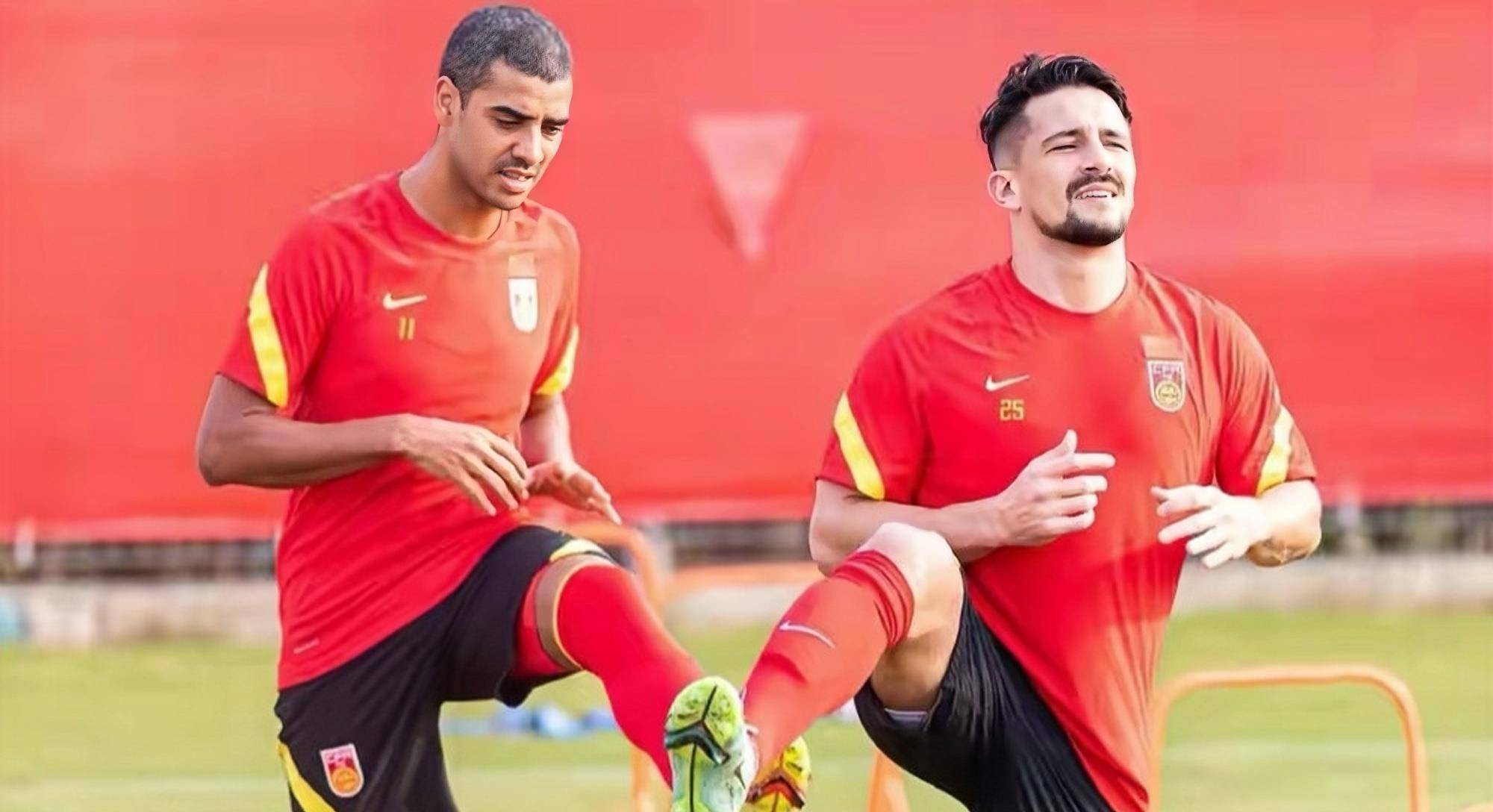 国足归化球员仅剩2人,洛国富拒绝回归,阿兰也不保险_扬科维奇_比赛