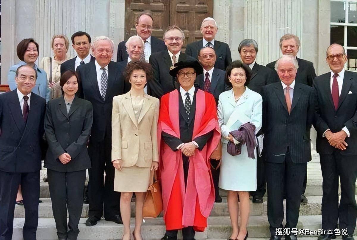 周凯旋:身家120亿终身不入豪门的她,到底何时认识的李嘉诚?