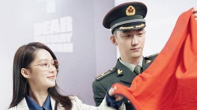 景甜张彬彬营业太努力!