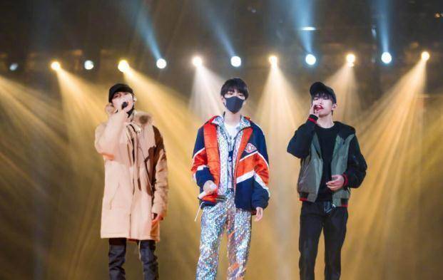 六周年演唱会到来前夕,tfboys提前亮相时代峰峻十周年庆典_王俊凯_易