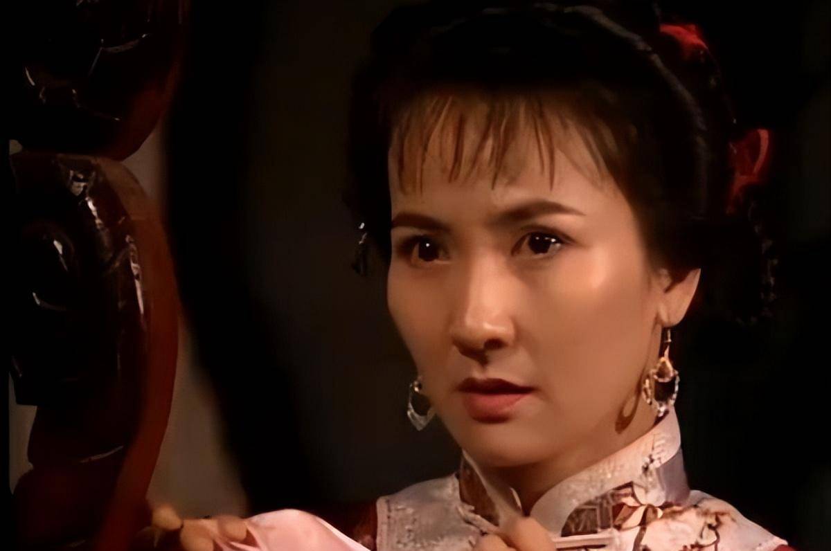 小青陈美琪还演过这么多经典角色,邀月风姿绰约,凌霜华气质脱俗_剧中