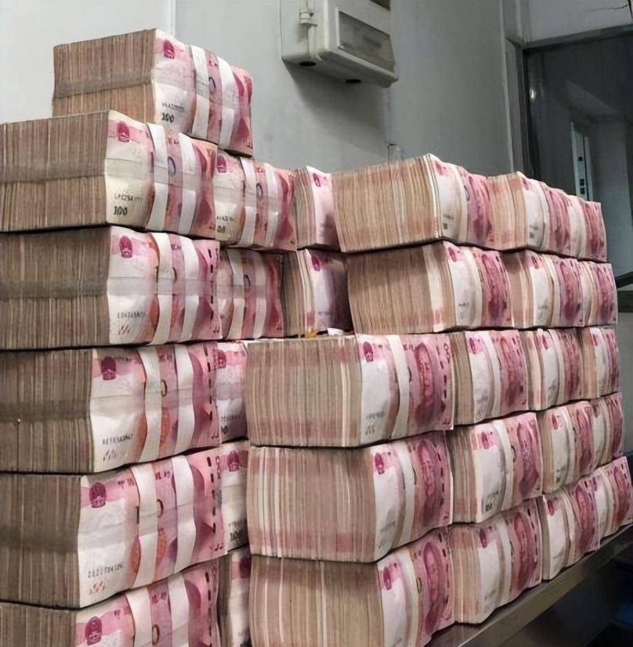 毕竟600万可不是个小数目,哪怕在今天都是一笔巨款,更何况在"万元户"