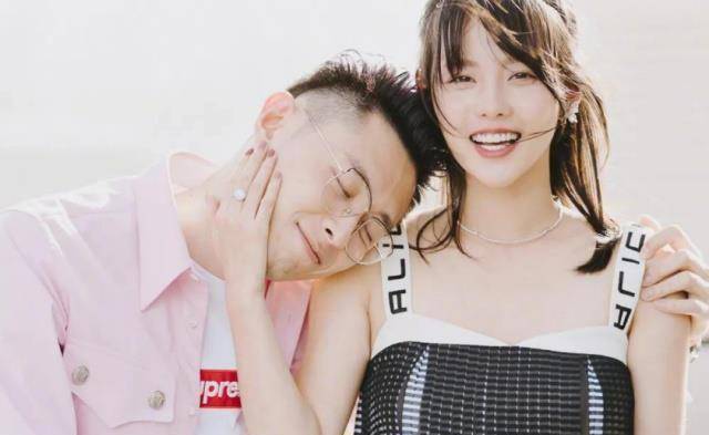 买超变身亚洲醋王,老婆张嘉倪拍戏三个月,他形影不离_节目_教练_滑雪