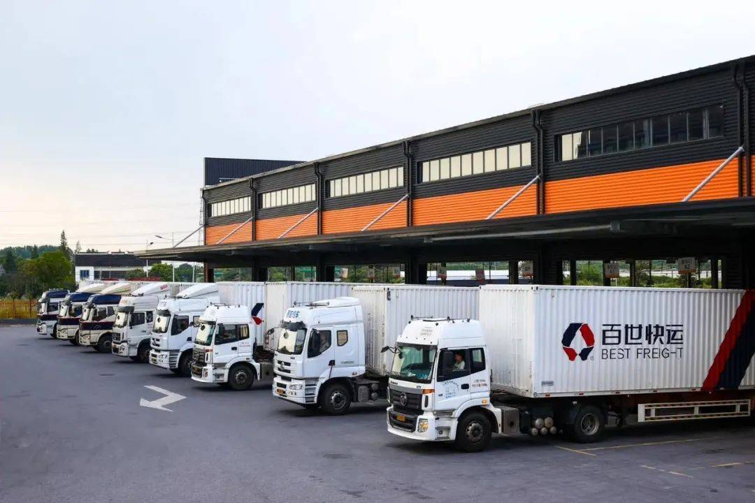 百世国内快递业务出售给极兔后,百世整体战略上能够更加聚焦快运,供应