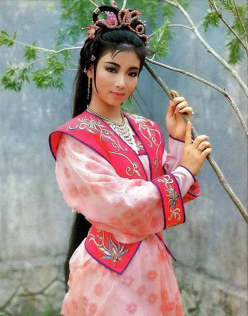 盘点港剧里被遗忘的美女们_刘红芳_蔡琼辉_黄曼凝