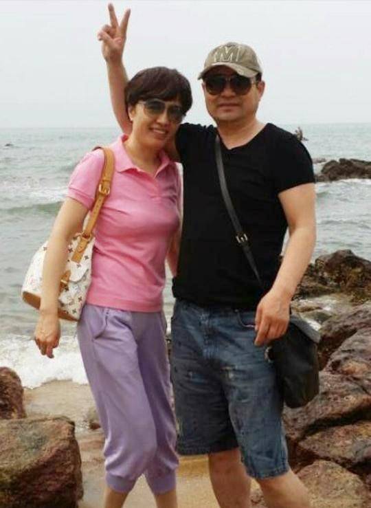 姐姐妈妈60岁依旧超模身材!