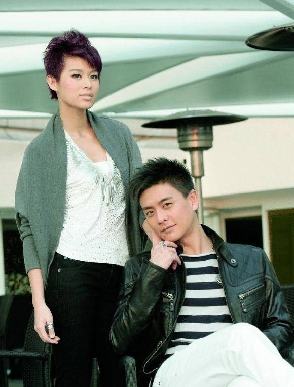 胡杏儿和黄宗泽分手10年,一个家庭幸福,一个41岁依然未婚_俩人_外貌