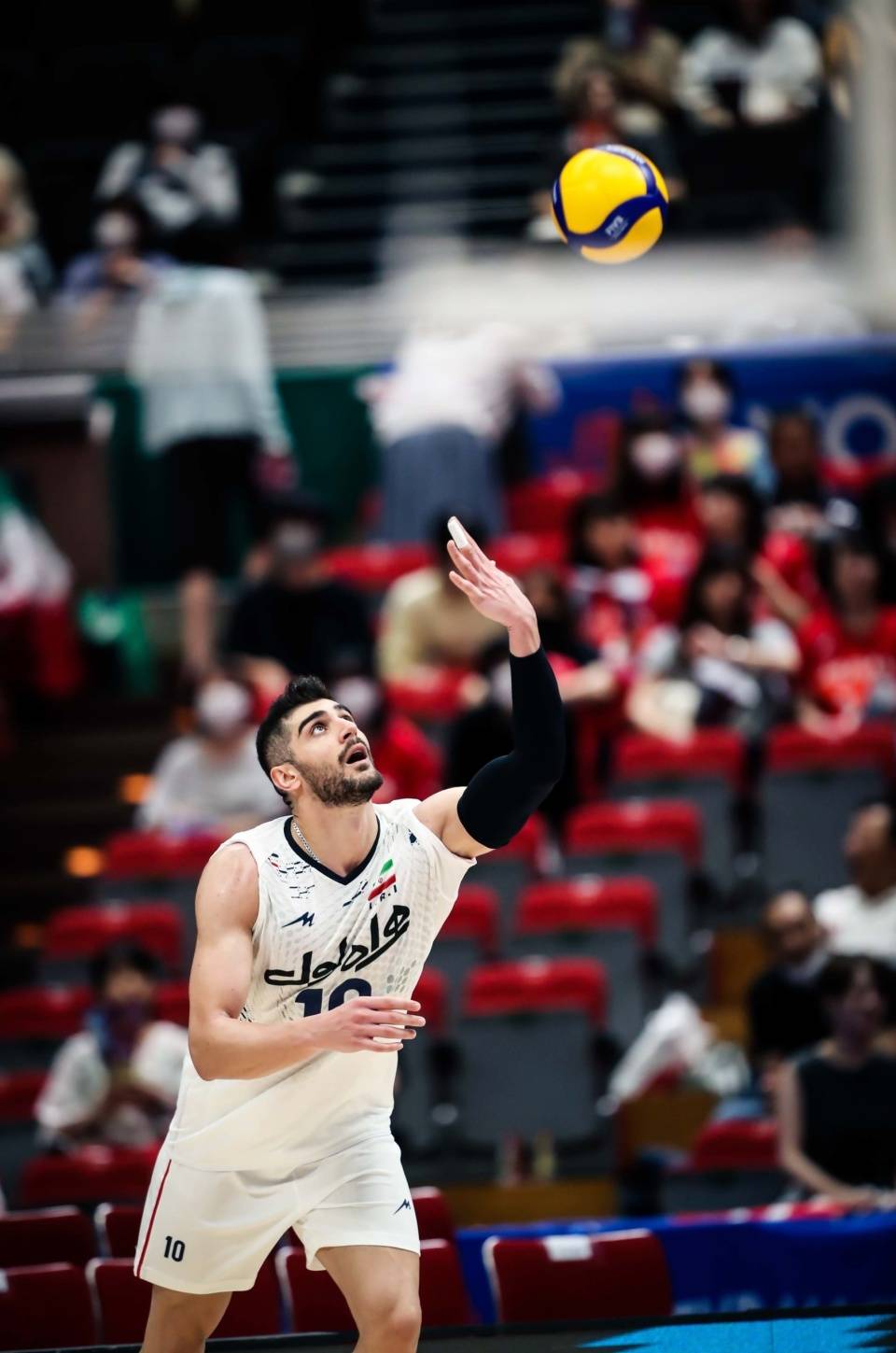 伊朗男排悍将伊斯梅尔涅扎德_vs_强势_联赛