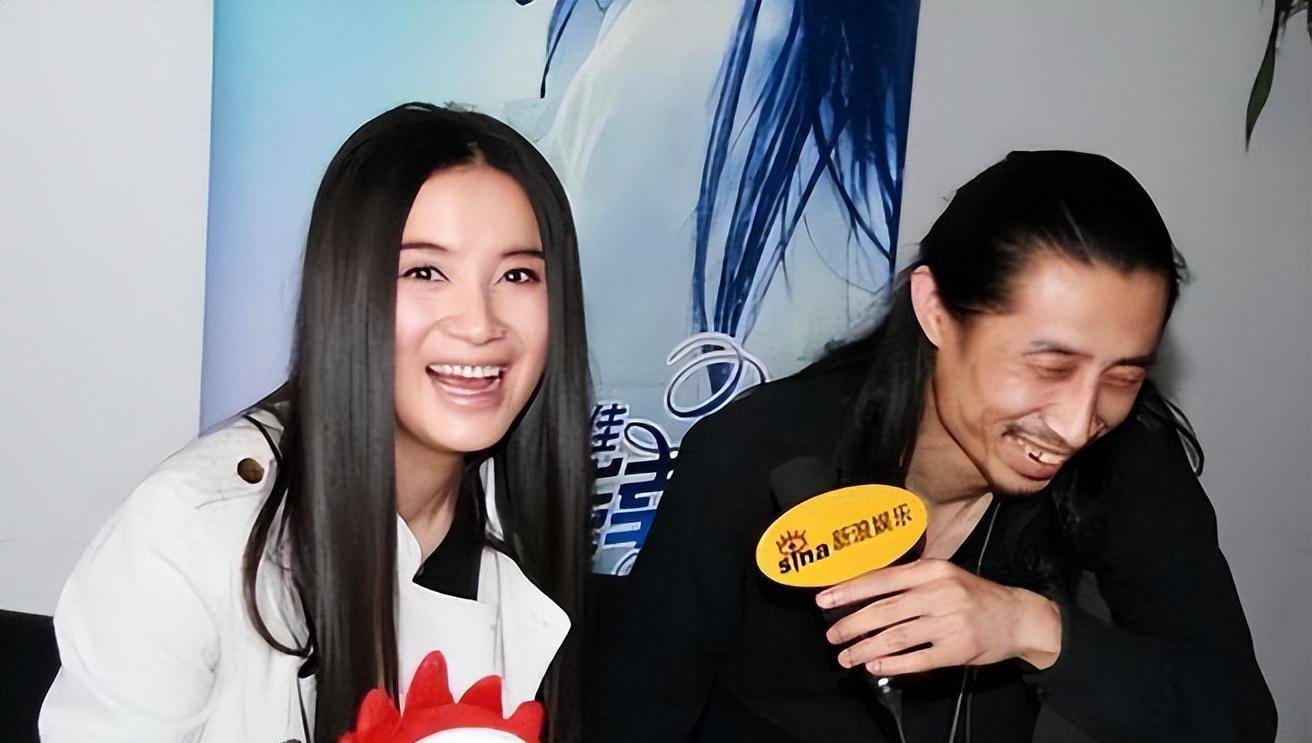 2016年,在拍摄电影《陆垚知马俐》期间,负责该片主题曲的黄绍峰再次对