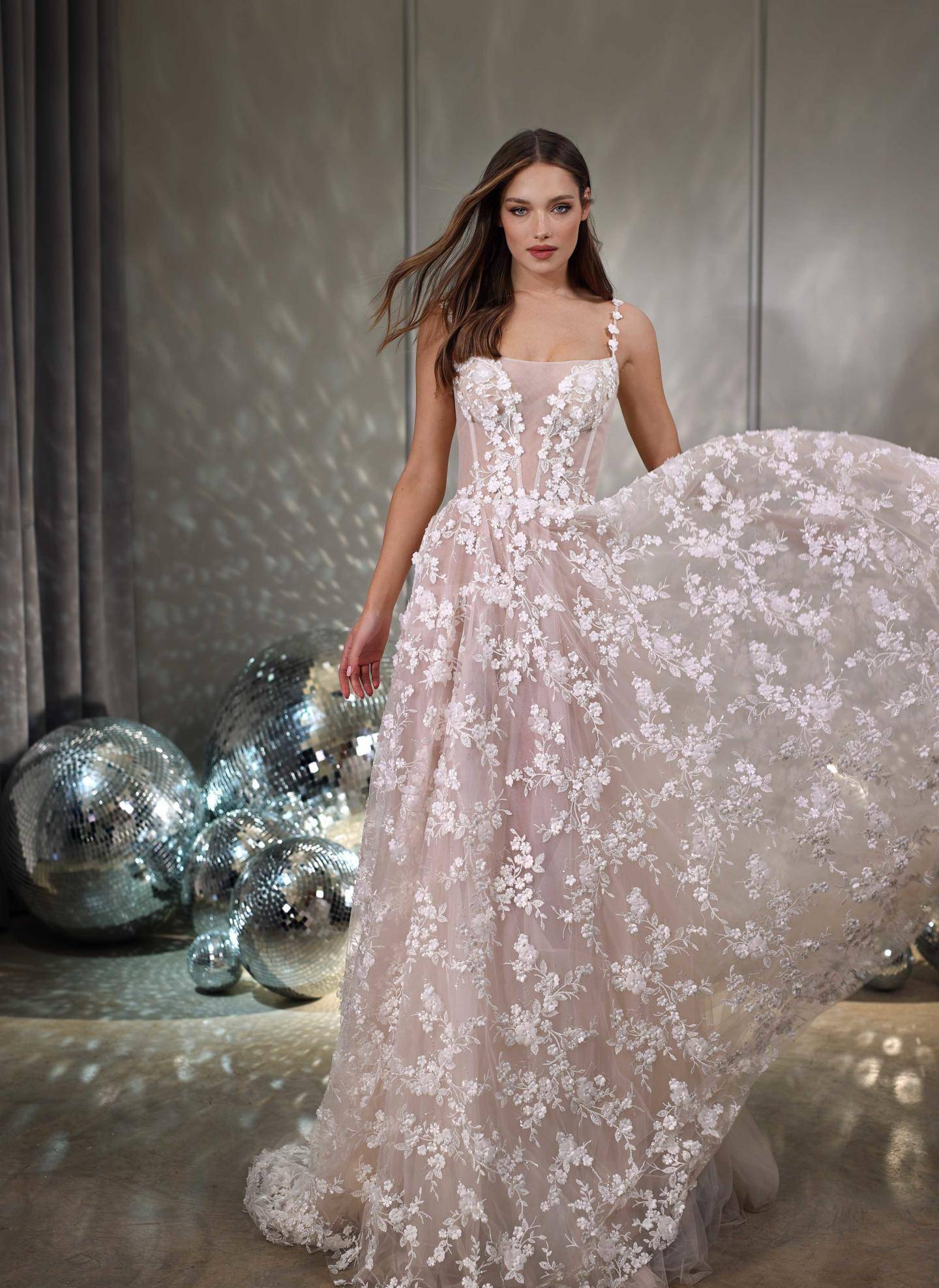 galabygalialahav高级定制婚纱_系列_新娘_连衣裙