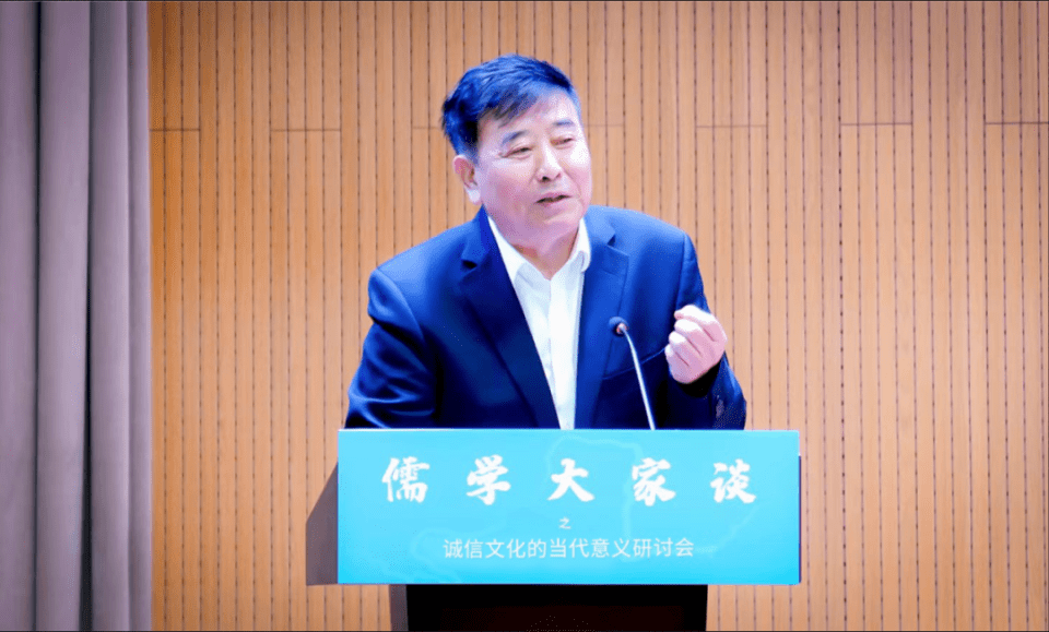 郑州大学公共管理学院原副院长,教授 刘太恒▲河南先锋教育创始人