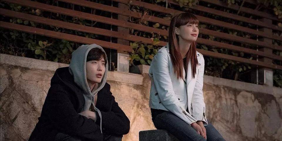 是继续安稳还是寻求使得内心悸动的情感,韩志旼携手丁海寅演绎由心底