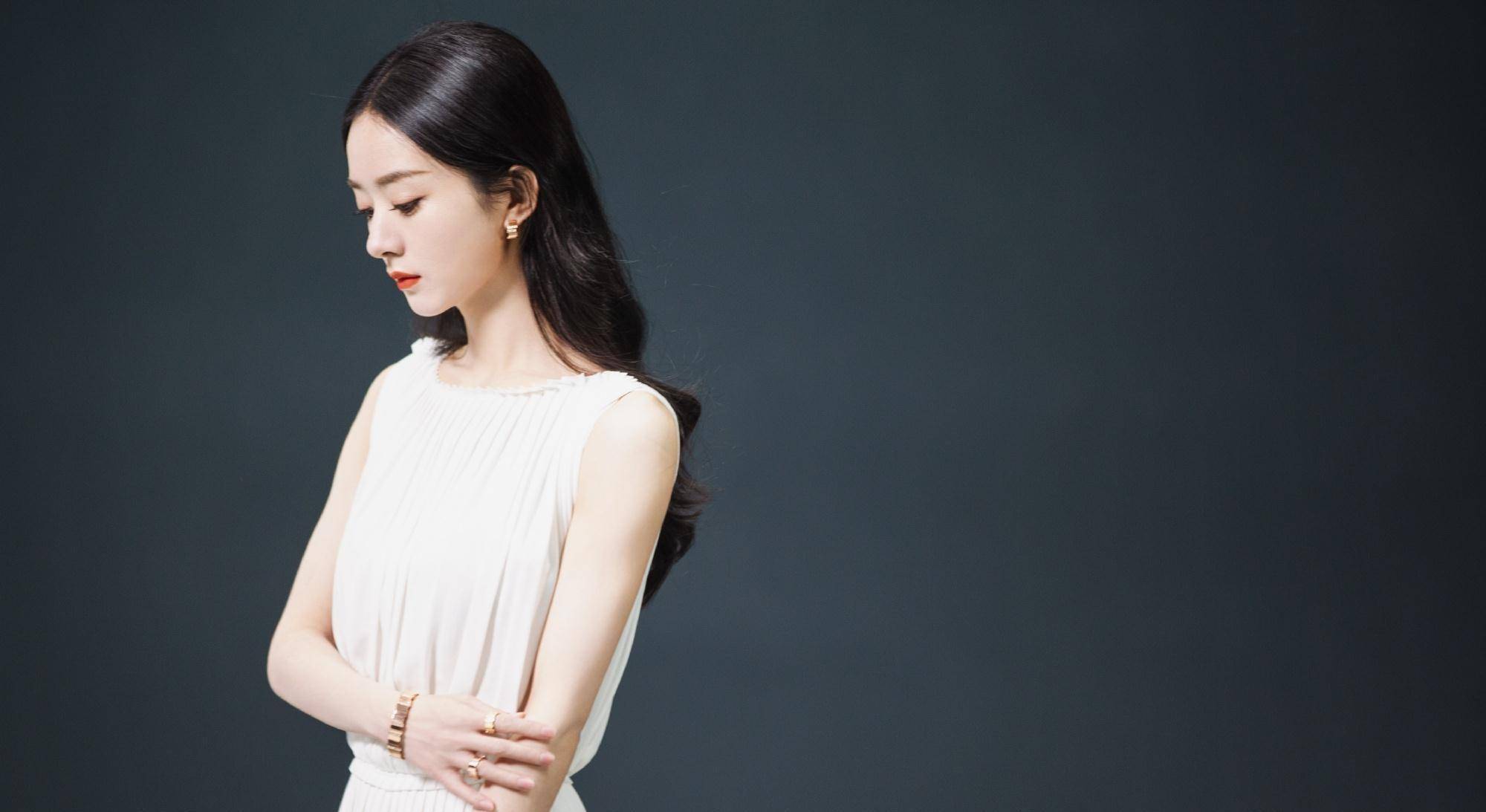 盘点杨颖,赵丽颖的多次撞衫,同种风格不同韵味,网友:各有千秋_气质