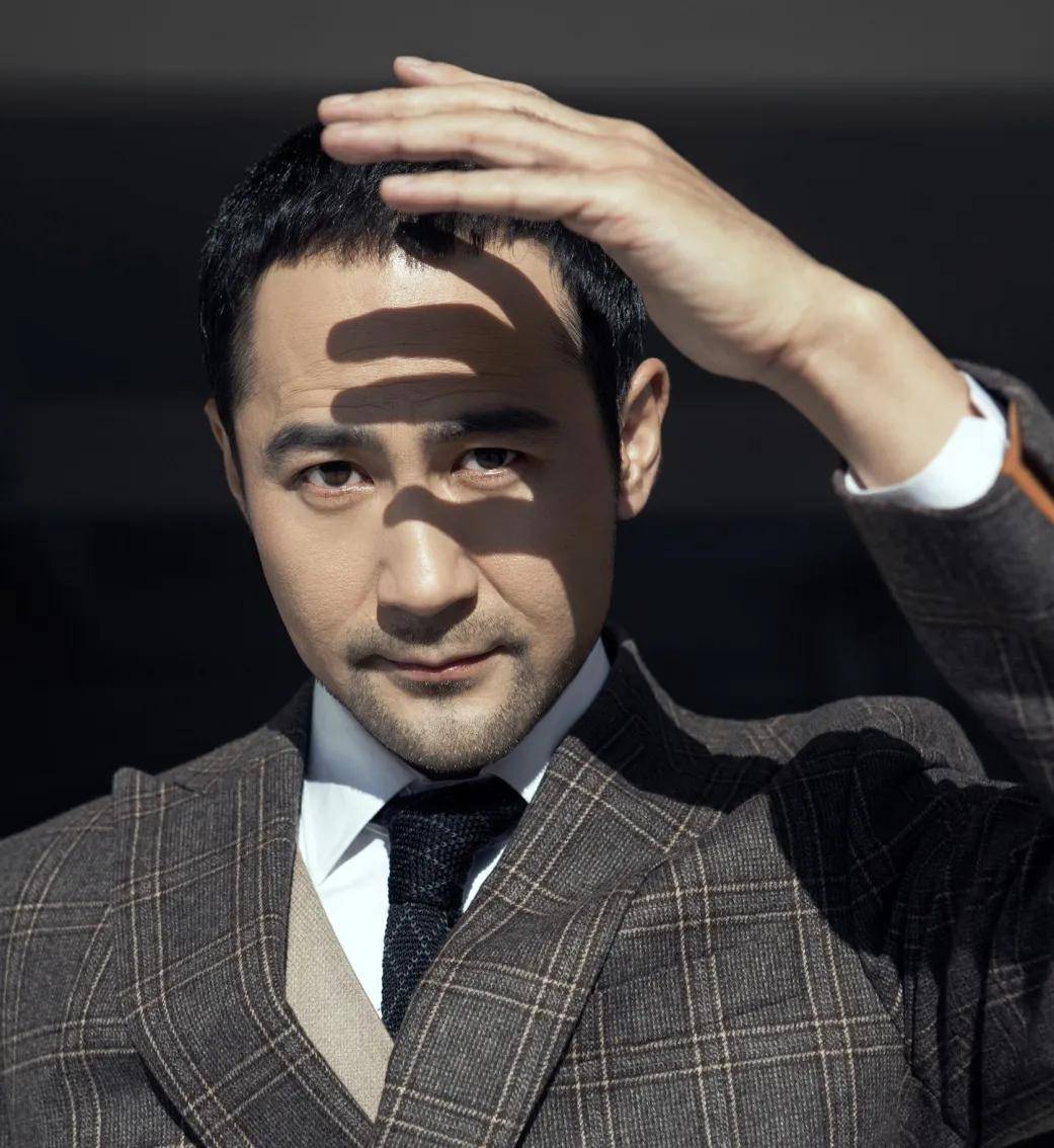 《梦中的那片海》张皓越:因"汪若海"出圈,成京爷专业户的他是宠妻狂魔